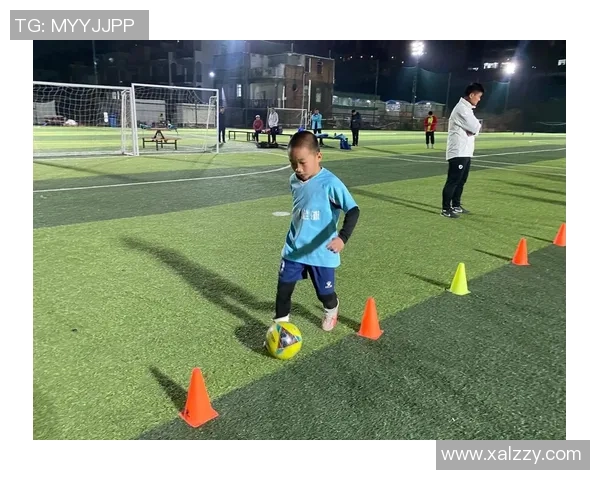 如何通过共同爱好追足球球星女孩子提升你的吸引力与关系发展技巧