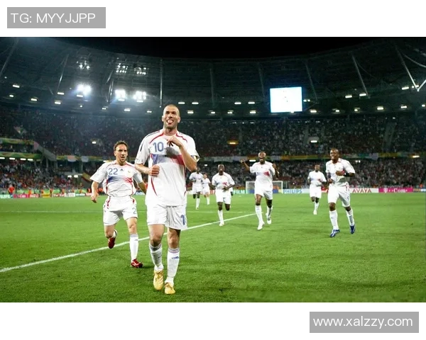 法国足球明星球员盘点：从齐达内到姆巴佩的辉煌传奇