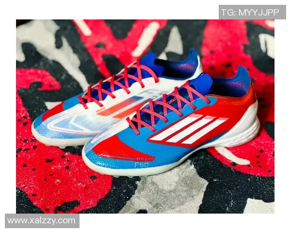 个性化定制球星专属足球鞋设计图赏 玩转炫酷独特风格